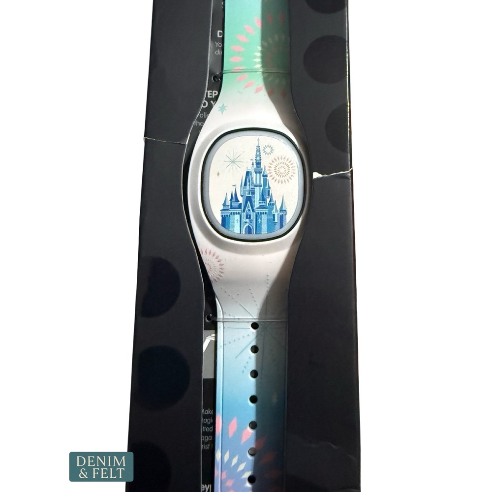 NEW Disney Parks Cinderella Castle MagicBand+ Walt Disney World Fireworks - Picture 4 of 7
